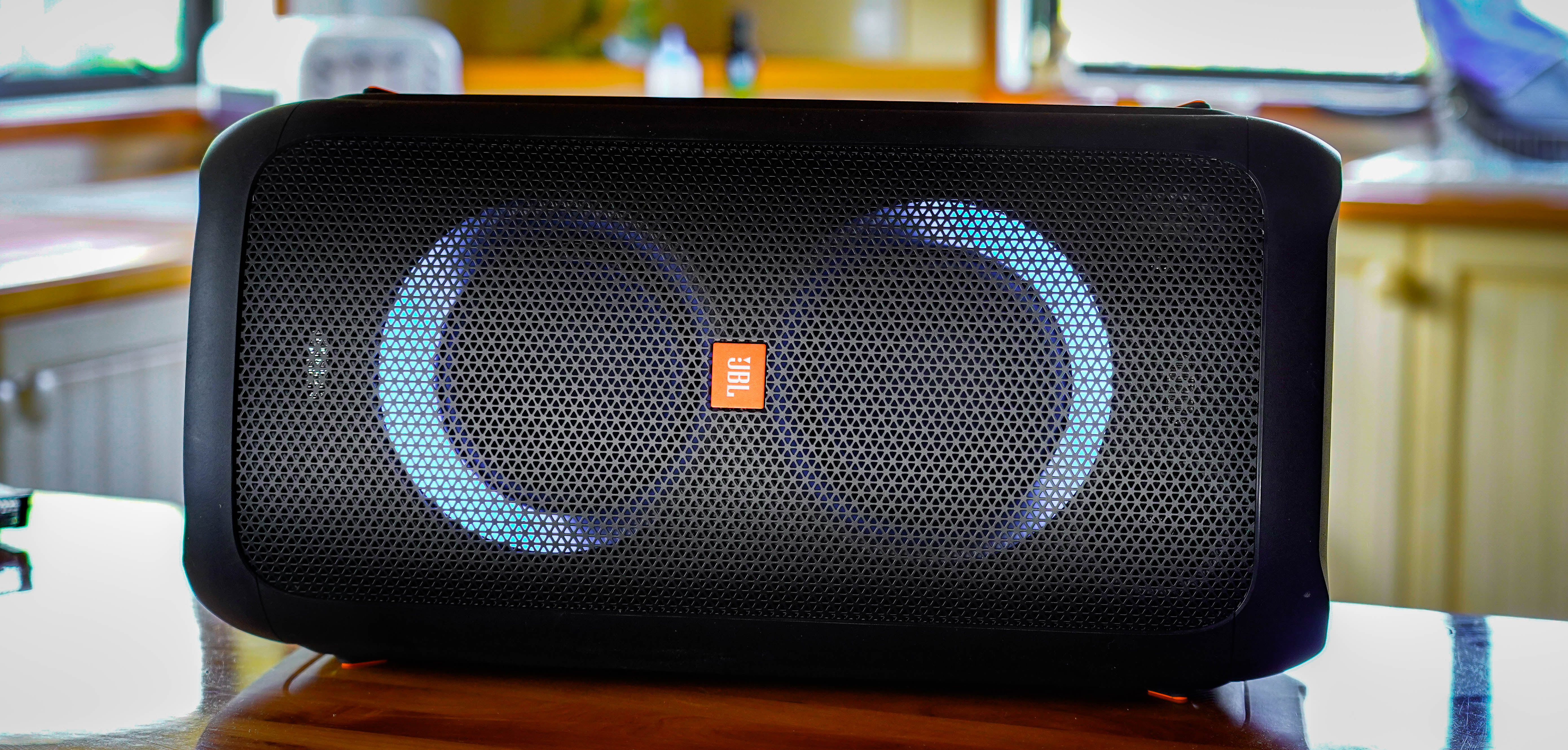 JBL PartyBox - Review - THE EMPIRE